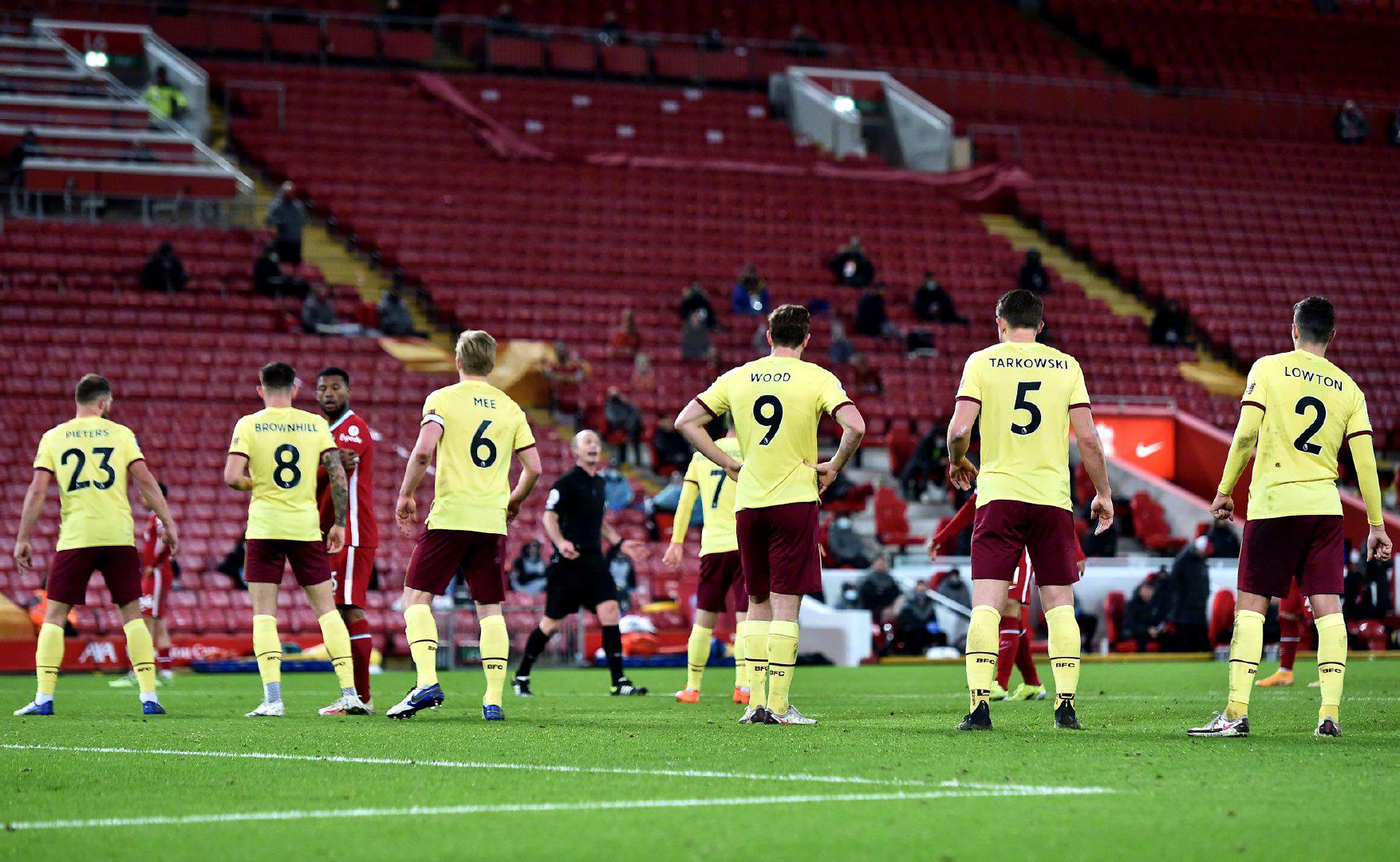 他将这支球 他将这支球